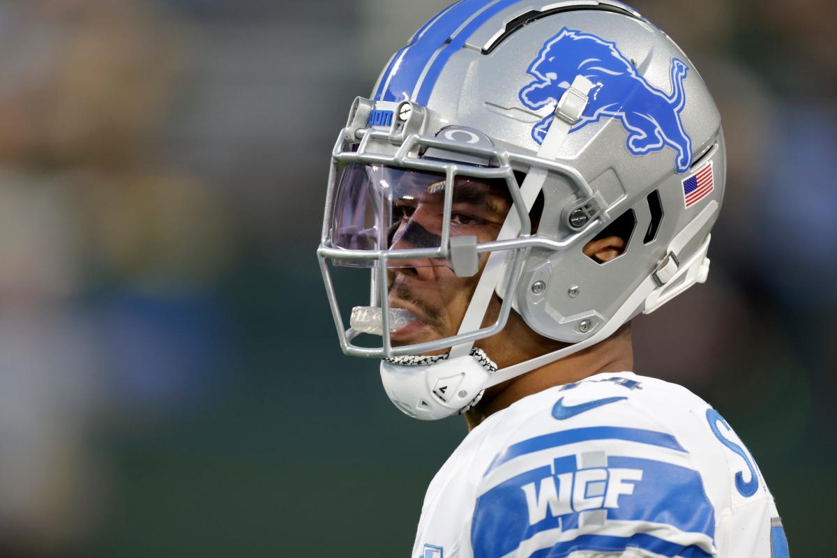 Detroit Lions OLB Julian Okwara returns to practice from injured reserve