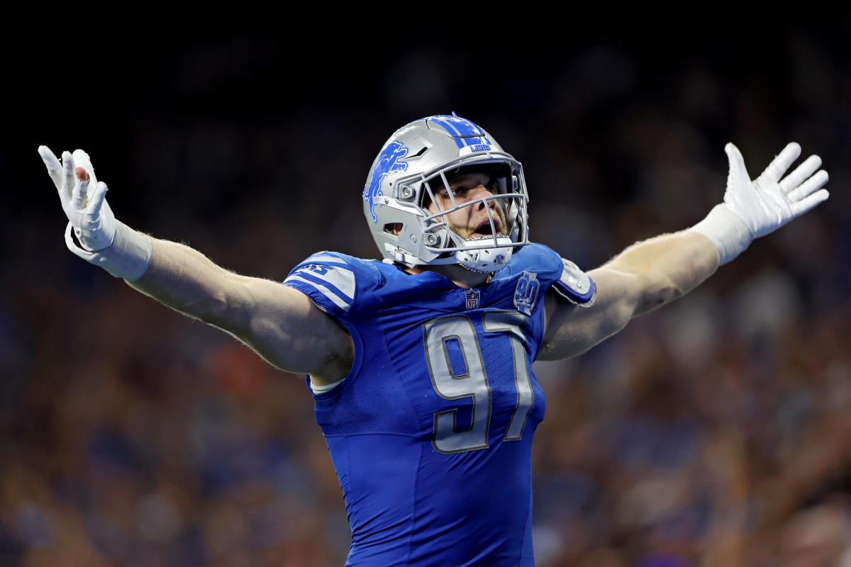 NFL standings LIVE: Lions stun Packers, Seahawks will take last