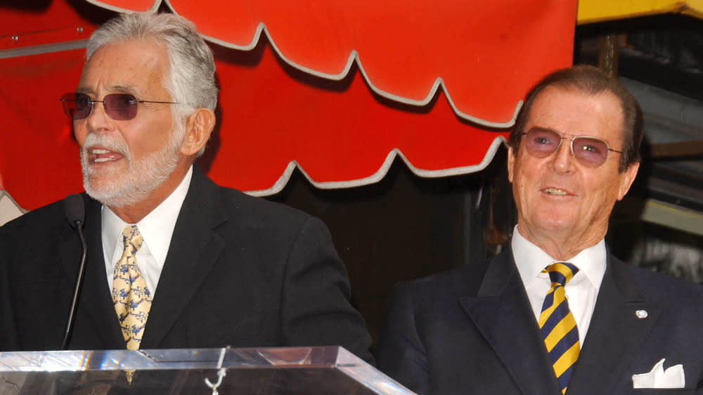 David Hedison (l.) neben dem ebenfalls schon verstorbenen Roger Moore (Bild: s_bukley / Shutterstock.com)