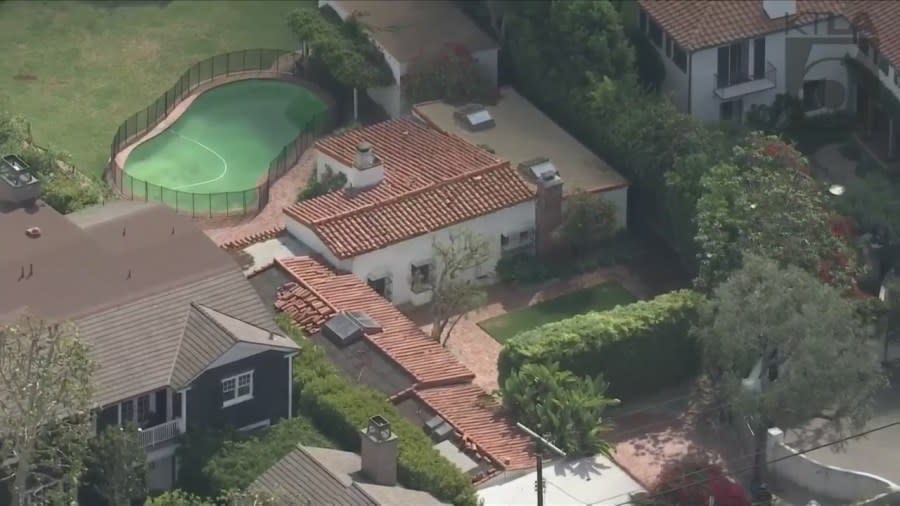 An aerial view of a Brentwood home once belonging to iconic actress Marilyn Monroe is seen on Sept. 6, 2023. (KTLA)