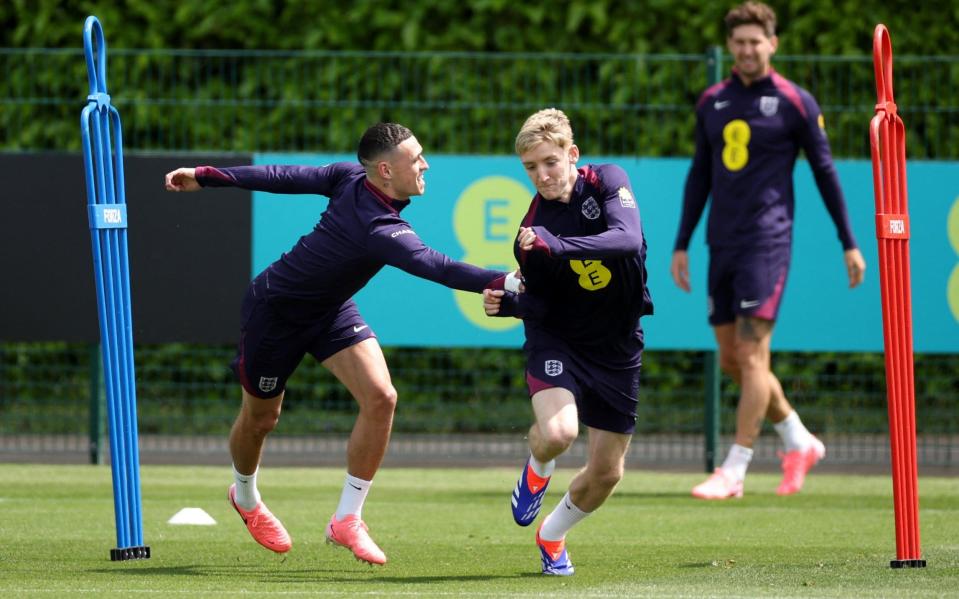 Phil Foden and Anthony Gordon