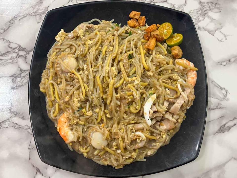 Bao Er Cafe - Deluxe Hokkien Mee