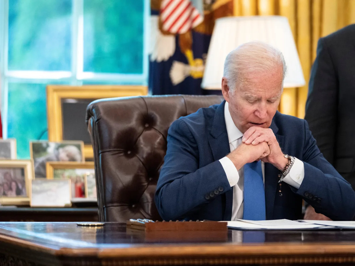 A federal judge just temporarily paused Biden's student-loan forgiveness plan