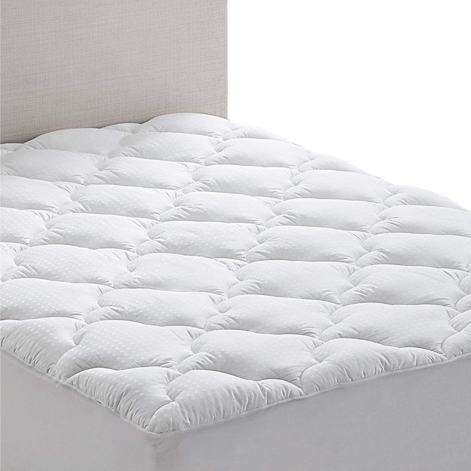 Bedsure Mattress Topper. Image via Amazon.