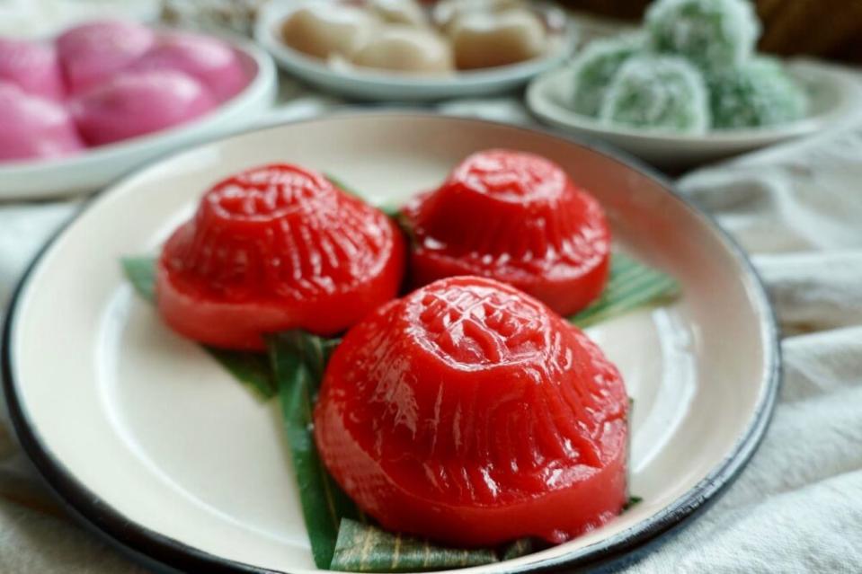 ang ku kueh - lek lim nonya cake confectionery