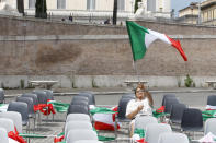 Sul palco di Piazza del Popolo il vicepresidente di Forza Italia, Antonio Tajani, la leader di Fratelli d'Italia, Giorgia Meloni, e Matteo Salvini.