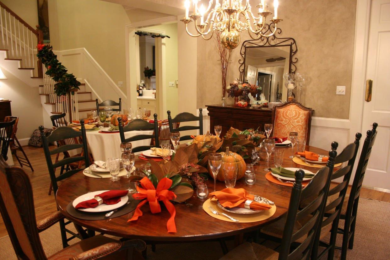 Une table pour le repas de Thanksgiving (photo d'illustration) - Dutchbaby - Flickr CC