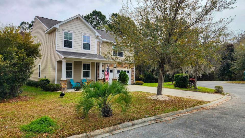 This home at the end of a cul-de-sac is in the Shadow Moss neighborhood is operated by MercyMe Sober Living. According to the organization, the “Freedom Men’s House” has the capacity for 10 men who are under the supervision of a house manager.