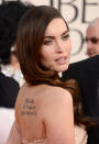 <p>Auf Megan Fox’ rechter Schulter steht “We will all laugh at gilded butterflies” (auf Deutsch: Wir werden alle über vergoldete Schmetterlinge lachen). Das stammt aus Shakespeares „König Lear“ – allerdings hat die Schauspielerin die Worte ein kleines bisschen abgeändert.<em> [Bild: Getty]</em> </p>