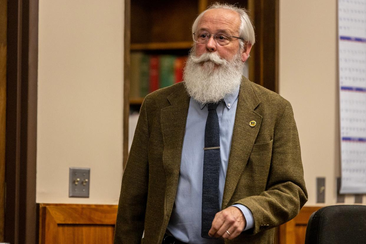 Latah County Prosecutor Bill Thompson walks through the courtroom (Getty Images)