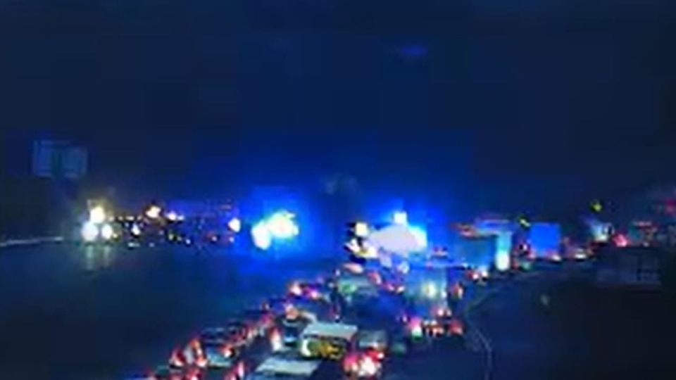<div>Crash on I-75 Southbound before Red Top Mountain Road CR 633 (Credit: GDOT)</div>