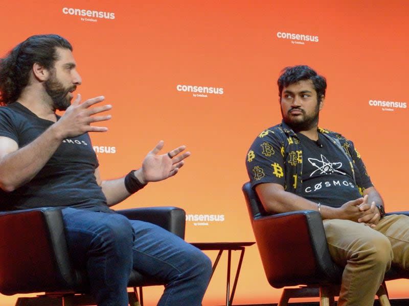 Ethan Buchman (left), co-founder of Cosmos, speaks about Bitcoin with Osmosis Labs co-founder Sunny Aggarwal, at Consensus 2024 in Austin, Texas. (CoinDesk)