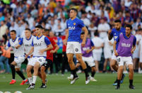 Soccer Football - Copa del Rey - Final - FC Barcelona v Valencia - Estadio Benito Villamarin, Seville, Spain - May 25, 2019 Valencia's Gabriel Paulista and teammates during the warm up before the match REUTERS/Marcelo del Pozo