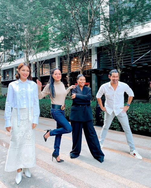 Nabila with her cool co-stars; Scha Alyahya, Maya Karin and Farid Kamil