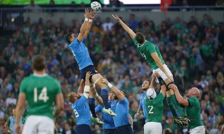 Rugby Union - Ireland v Italy - IRB Rugby World Cup 2015 Pool D - Olympic Stadium, London, England - 4/10/15 Italy's Alessandro Zanni wins a lineout Reuters / Eddie Keogh