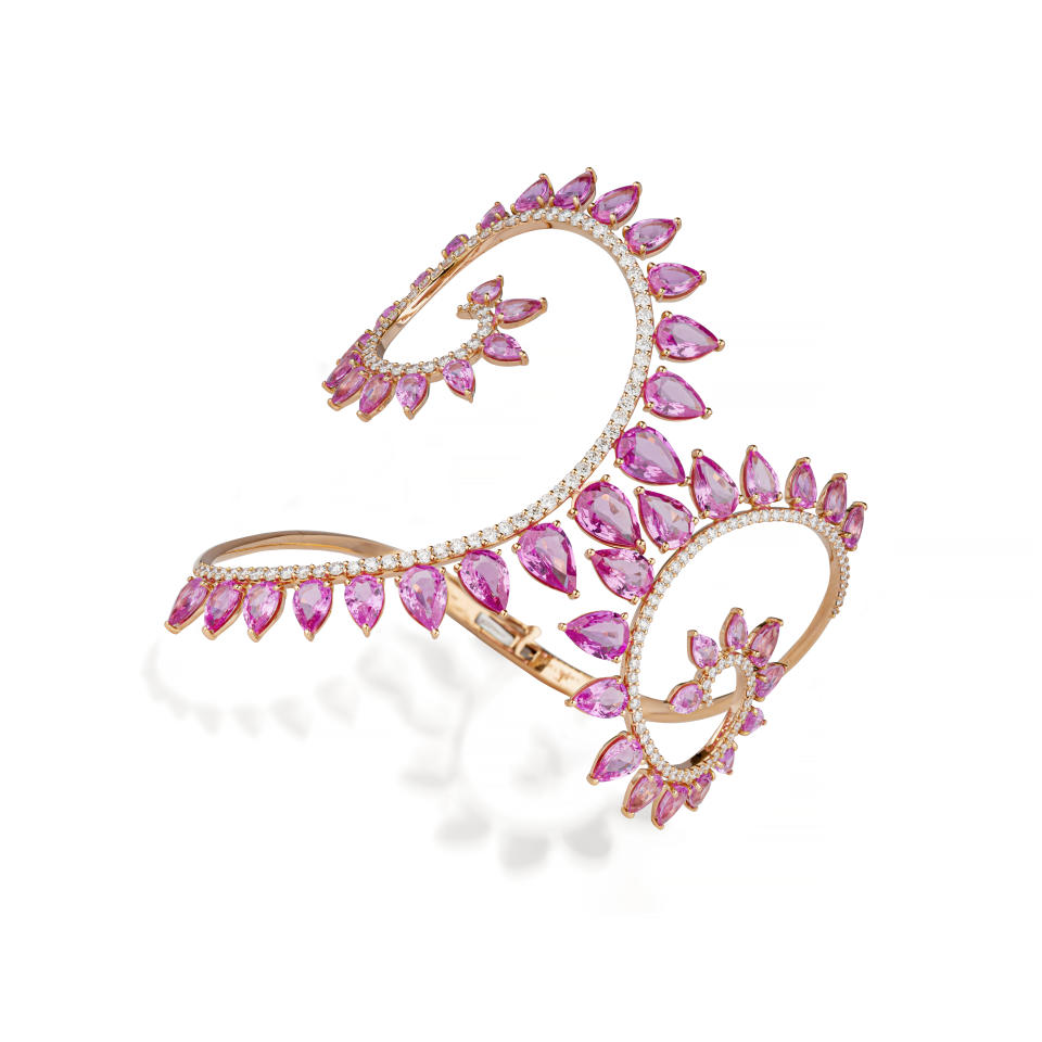 The Genesi pink sapphire bracelet by Gismondi 1754.