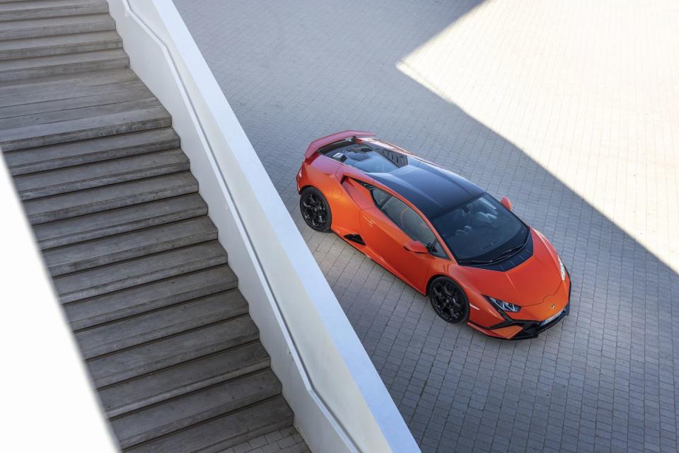 2023 Lamborghini Huracán Tecnica - Photos From Every Angle