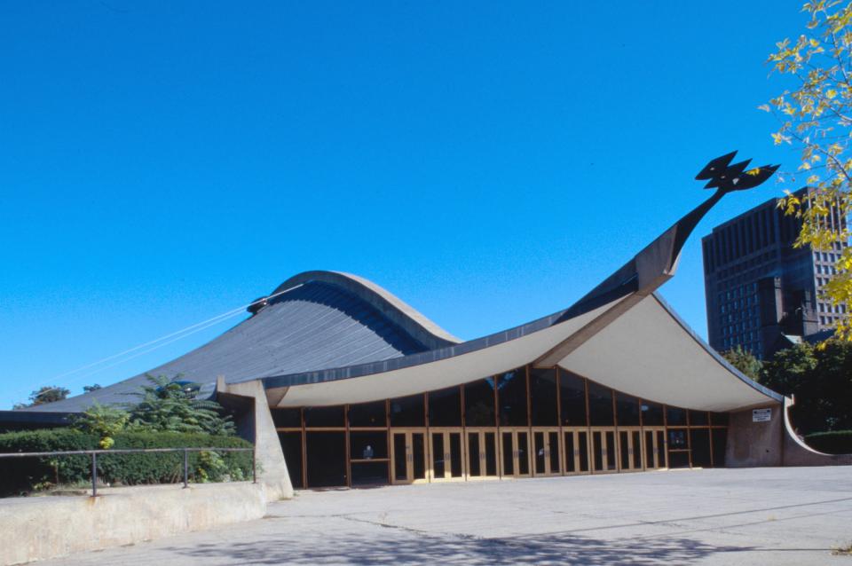 Eero Saarinen’s David S. Ingalls Rink at Yale University (New Haven, Connecticut)