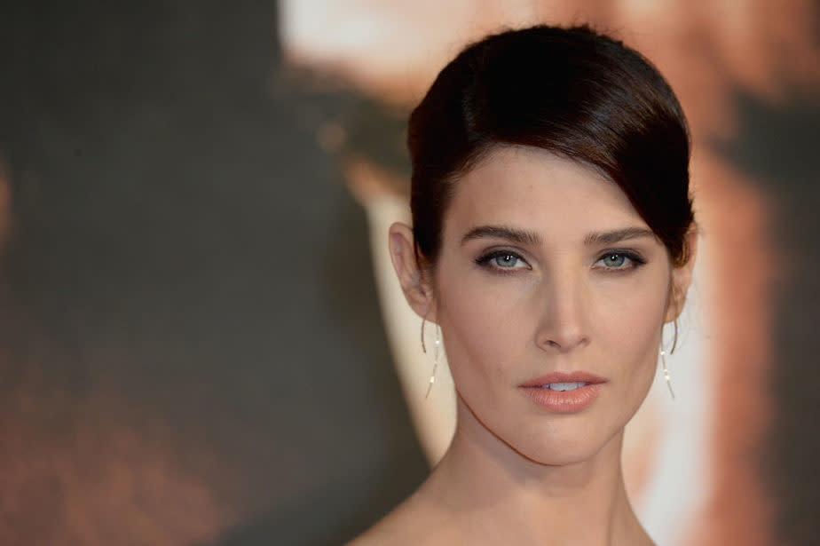 Cobie Smulders wore a sexy red carpet suit and it’s seriously #stylegoals