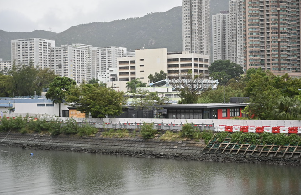 「綠在屯門」回收站料於今年年底在龍澤路近龍富路橋底完成重置，完成後現址將關閉作臨時工地。