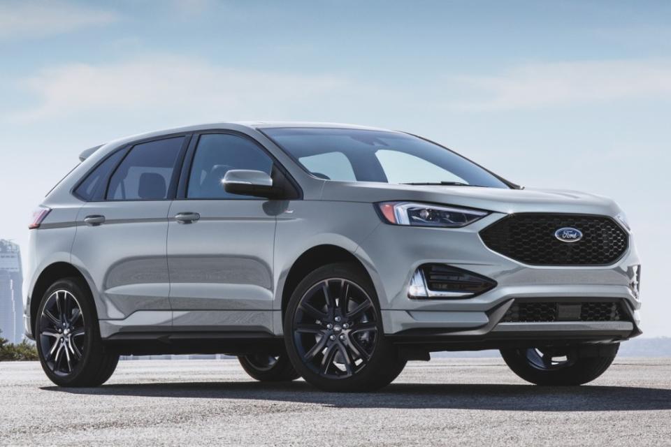 2020-ford-edge-st-line