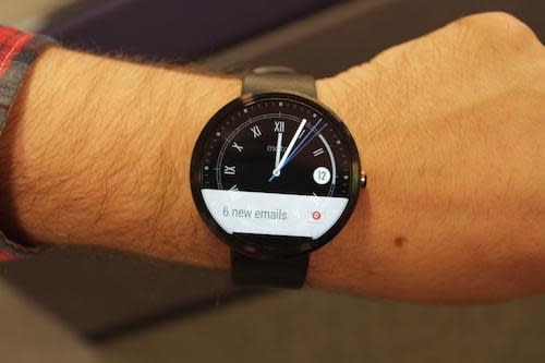 Moto 360 Review: Motorola’s Smartwatch Proves Beauty Is Only Skin Deep