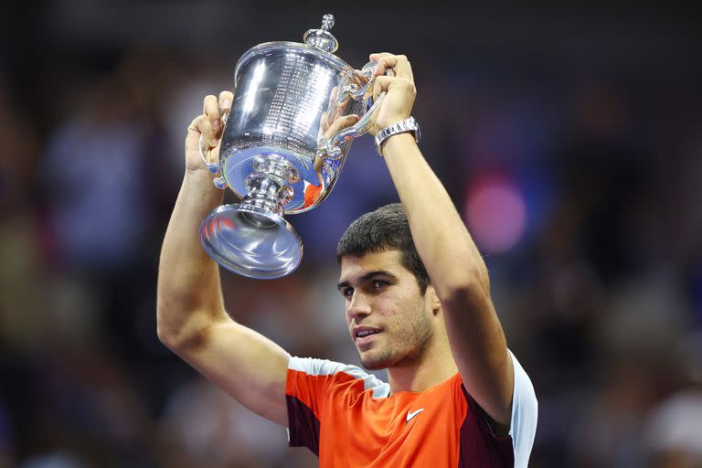 El futuro llegó: el español Carlos Alcaraz, de 19 años, conquistó su primer Grand Slam, en el US Open, al vencer al noruego Casper Ruud; es el nuevo número 1 del mundo