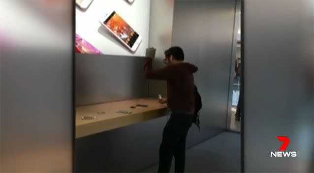 This customer shattered the screen of every iPhone on display. Photo: 7 News