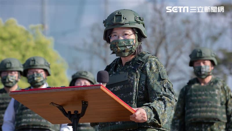 蔡英文提升軍人待遇，8年任內多次走訪營區關心。（圖／總統府提供）