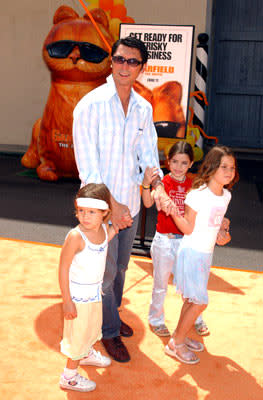 Lou Diamond Phillips and kids at the L.A. premiere of Twentieth Century Fox's Garfield