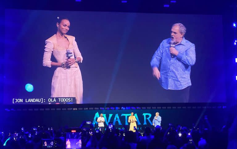 Zoe Saldaña y Jon Landau se hicieron presentes en el panel de Disney por la nueva de Avatar