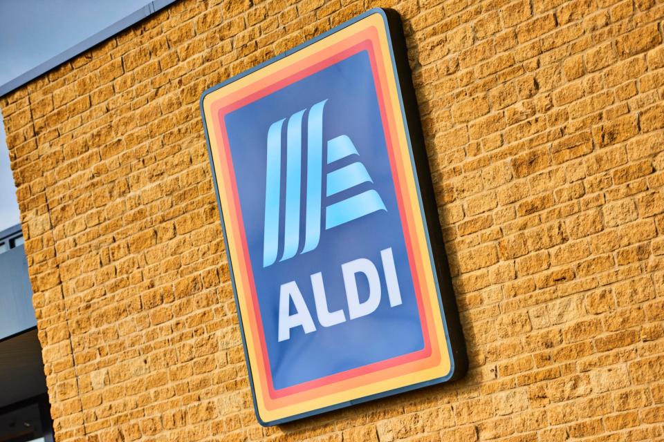 <p>Aldi saw sales growth in December 2020</p> (aldi uk)