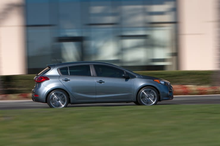 2016 Kia Forte 5-Door photo