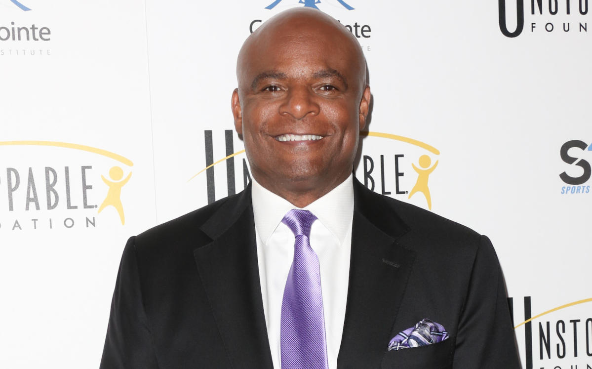 Warren Moon: NFL diversity incentives 'a step forward', says Hall of Fame  quarterback, NFL News