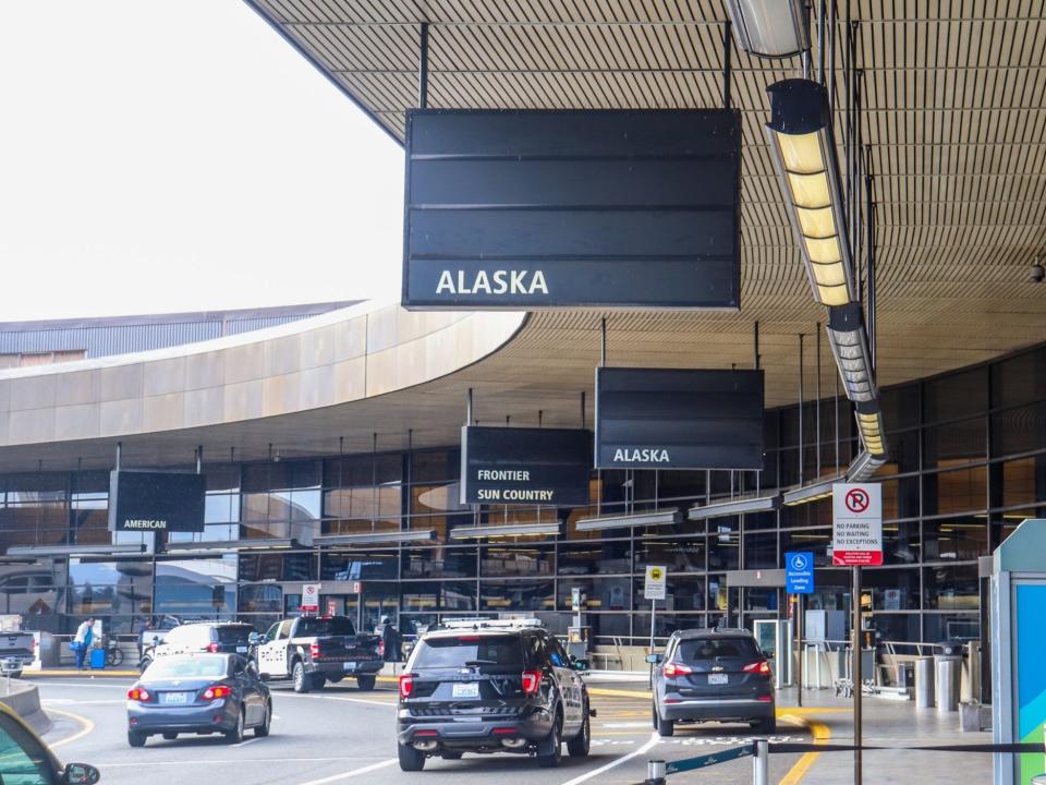 Flying on Alaska Airlines during pandemic