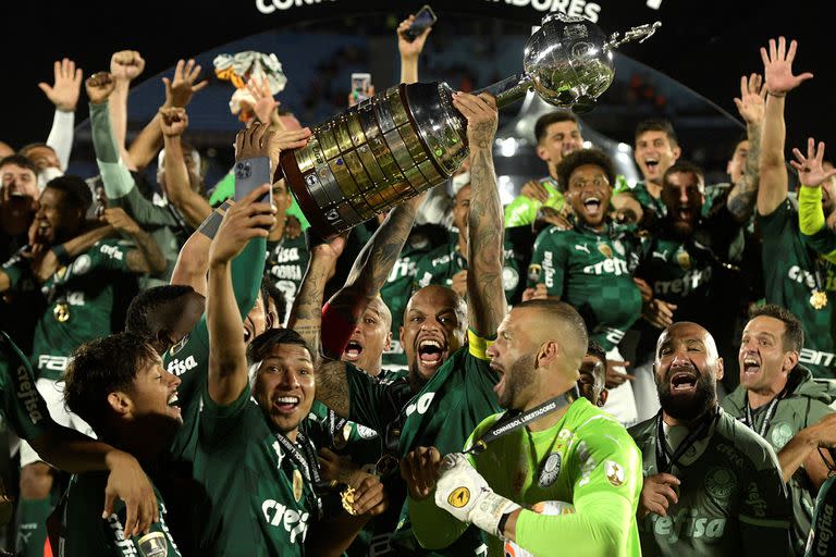 Palmeiras y la celebración de la última Libertadores: venció a Flamengo en la final en Montevideo, en noviembre de 2021