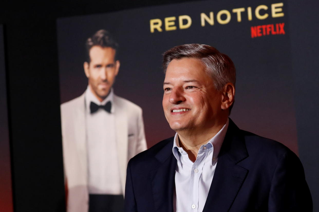 Ted Sarandos, directeur général (PDG) de Netflix assiste à la première du film 