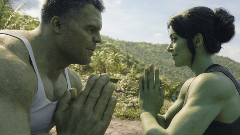 Hulk y Hulka en la serie prácticando técnicas de mindfulness para controlar la ira. [Foto cortesía de Marvel Studios]