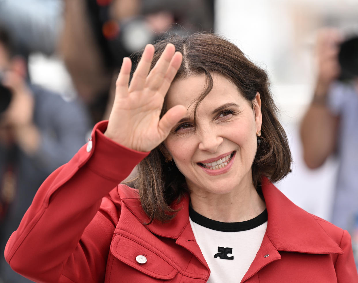 CANNES, FRANCE - MAY 25: French actress Juliette Binoche poses during a photocall for the film La Passion de Dodin Bouffant (The Pot-au-Feu) at the 76th Cannes Film Festival at Palais des Festivals in Cannes, France on May 25, 2023. (Photo by Mustafa Yalcin/Anadolu Agency via Getty Images)