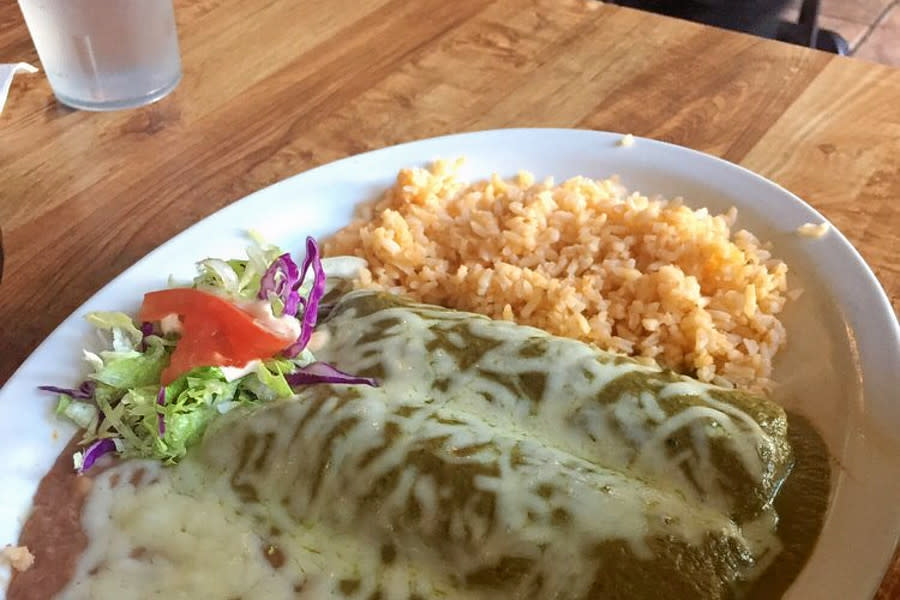 <b>Photo: Amanda R./<a href="https://yelp.com/biz_photos/puerto-alegre-san-francisco?utm_campaign=b11e83b3-1f5c-4350-b1b5-2a9edb4b7efe%2Cd035573f-c667-4dbf-83d6-cfb2636a4492&utm_medium=81024472-a80c-4266-a0e5-a3bf8775daa7" rel="nofollow noopener" target="_blank" data-ylk="slk:Yelp;elm:context_link;itc:0;sec:content-canvas" class="link ">Yelp</a></b>