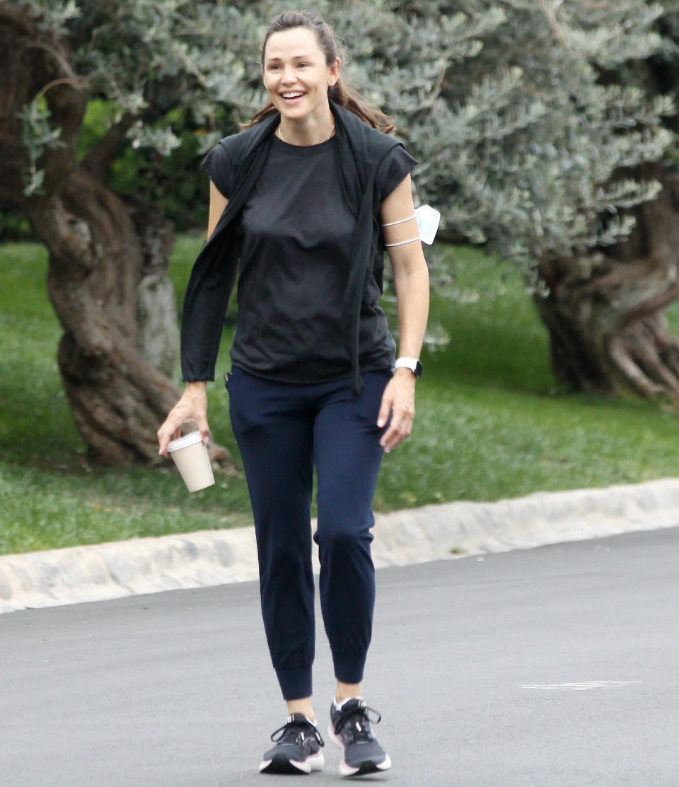 <p>Jennifer Garner takes a morning walk with a friend out in Brentwood, California on Aug. 20. </p>