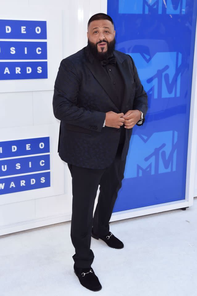 DJ Khaled vêtu d'une tenue David August