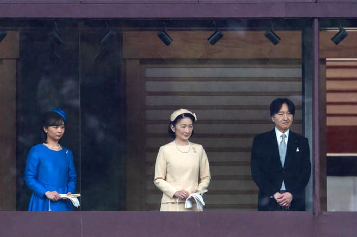 Akishino de Japón, con las princesas Kiko y Kako