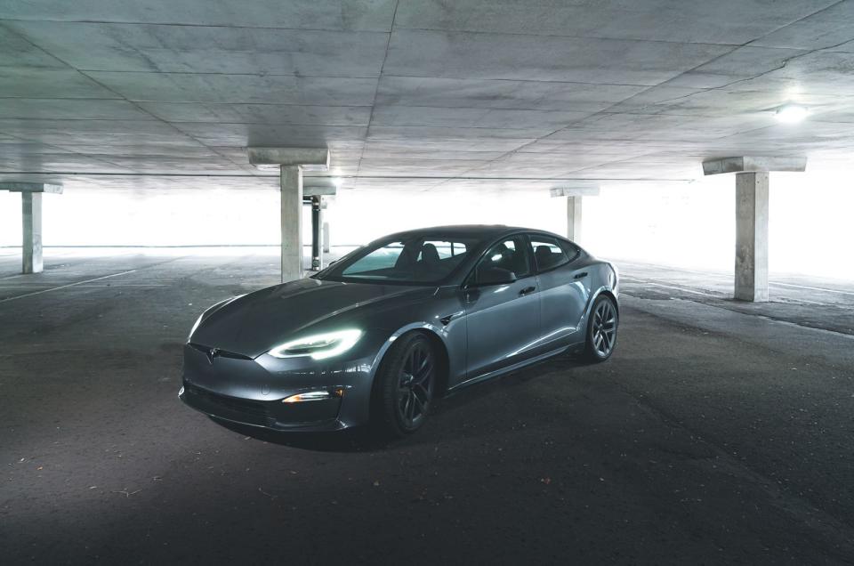 TESLA Model S Plaid擁有破千匹驚人馬力，號稱全球最快的四門車輛。