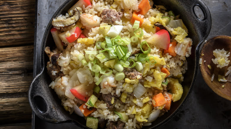 Fried rice with many add-ins