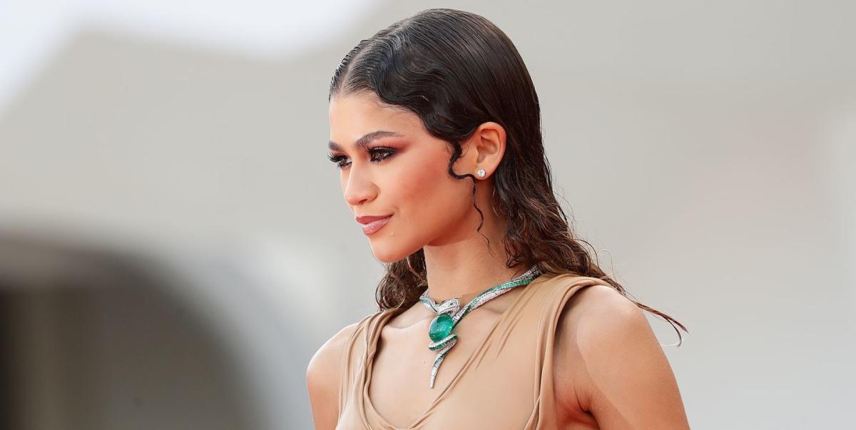 Zendaya Pays Homage to Naomi Campbell