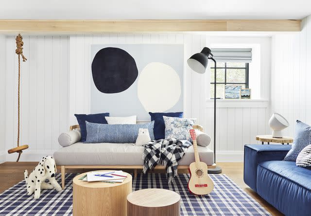 <p>Design by <a href="https://stylebyemilyhenderson.com/blog/how-to-design-a-big-kids-playroom-ideas" data-component="link" data-source="inlineLink" data-type="externalLink" data-ordinal="1">Emily Henderson Design</a> / Photo by <a href="https://tramp.studio/" data-component="link" data-source="inlineLink" data-type="externalLink" data-ordinal="2" rel="nofollow">Sara Ligorria-Tramp</a></p>