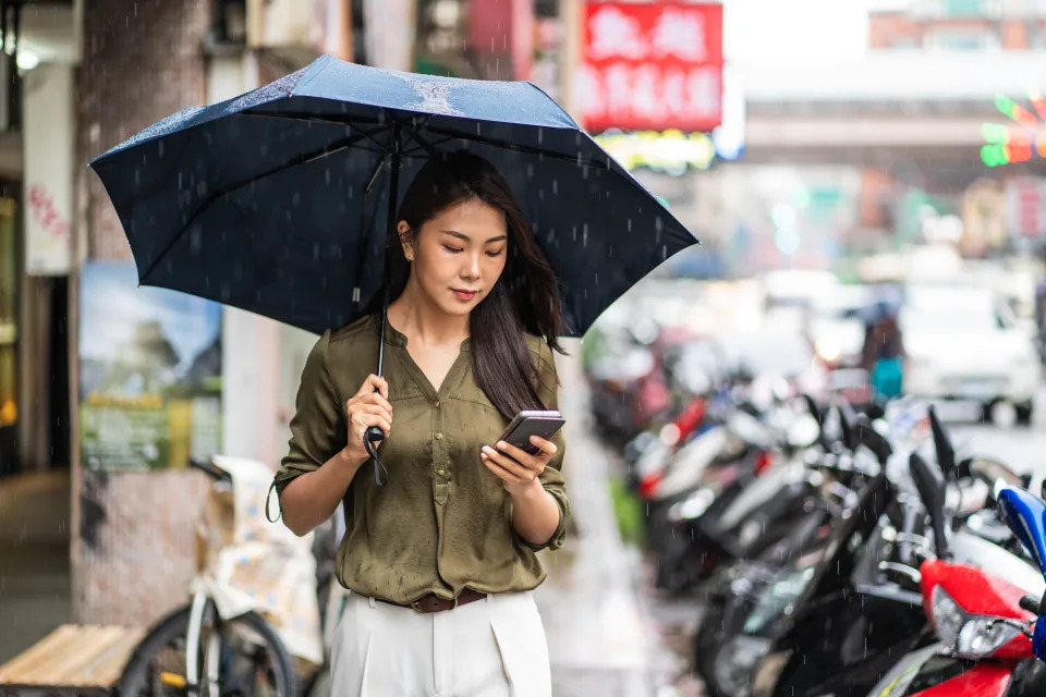 氣象專家吳德榮表示，今日至周六降雨範圍擴大，連4天有雨。（示意圖／Getty Images）