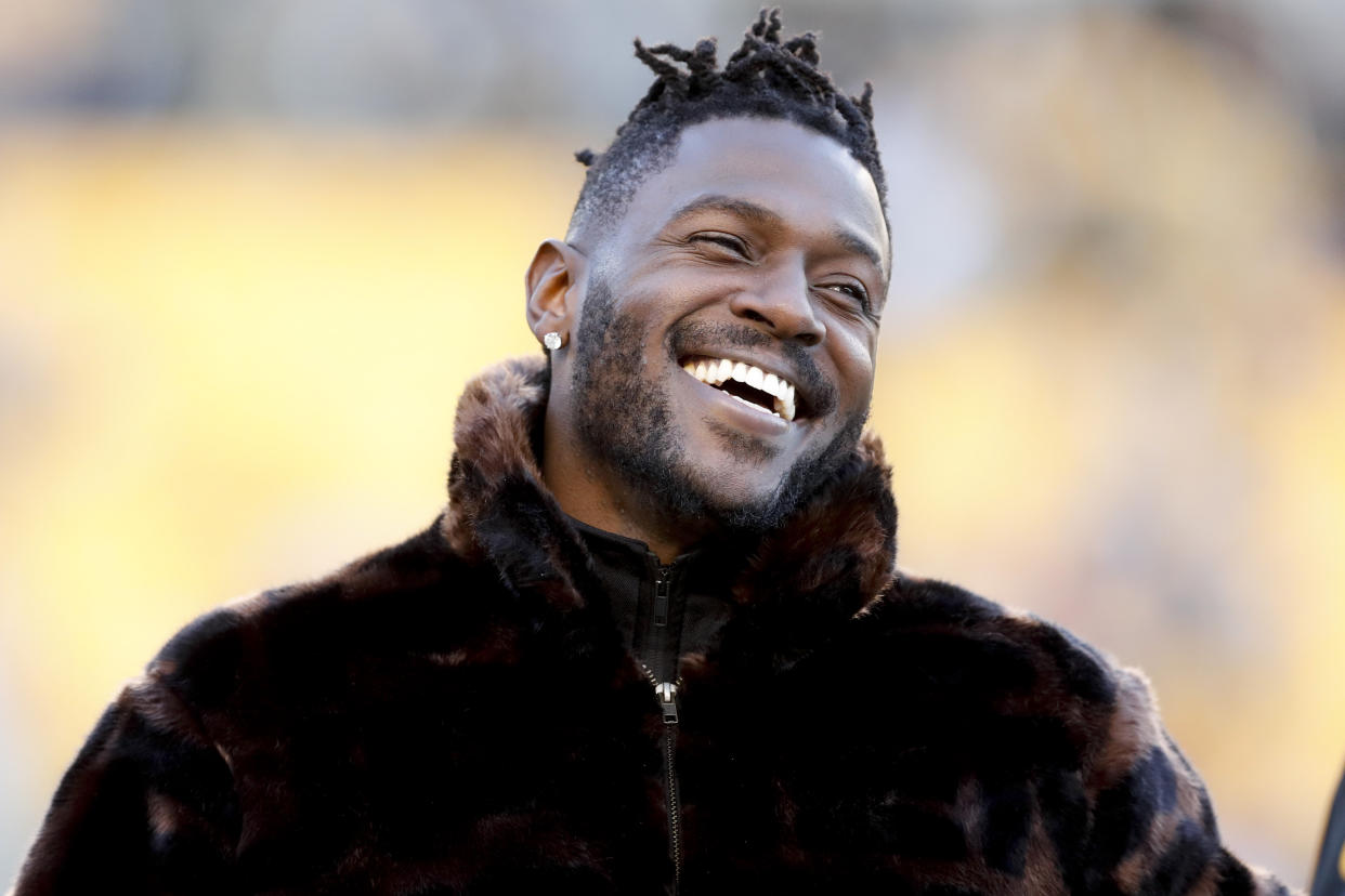 Pittsburgh Steelers wide receiver Antonio Brown stands along the sideline in street clothes before an NFL football game against the Cincinnati Bengals, Sunday, Dec. 30, 2018, in Pittsburgh. (AP Photo/Don Wright)