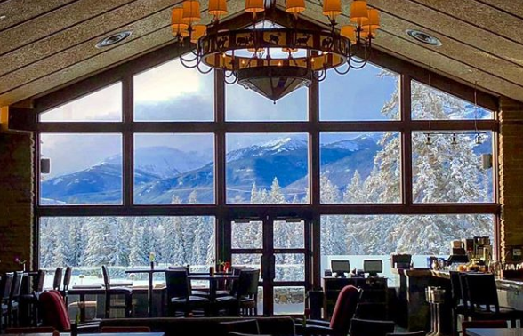 The resort has a stunning backdrop, surrounded by lakes and mountains. Photo: Instagram/mama.sawatzky